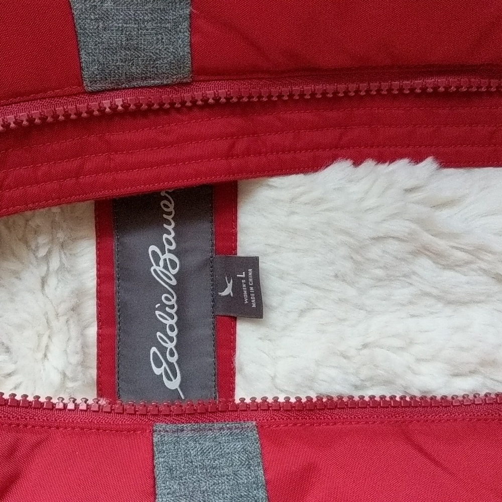 Eddie Bauer Insulated Vest. - Picture 4 of 6